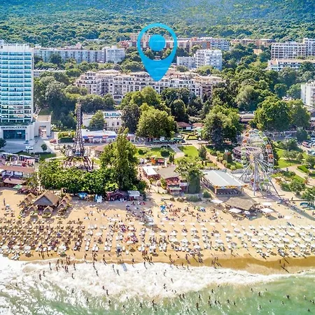 Apartmán Front Beach Designer